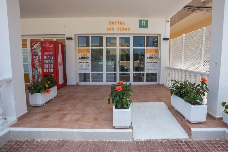 Hostal Los Pinos Es Cana Zewnętrze zdjęcie