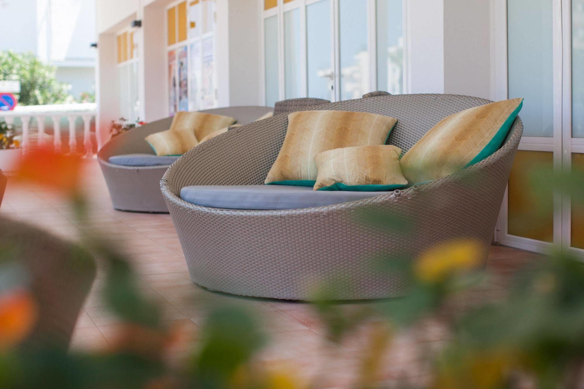 Hostal Los Pinos Es Cana Zewnętrze zdjęcie